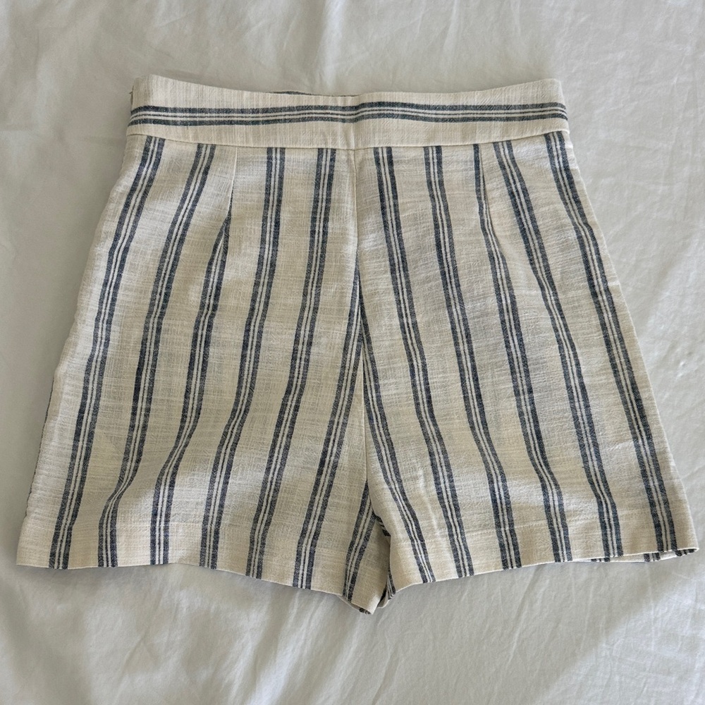 Striped Button-Front Skort - Picture 4 of 5
